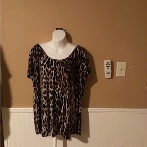 Worthington 3X cap sleeve leopard print cap sleeve  top